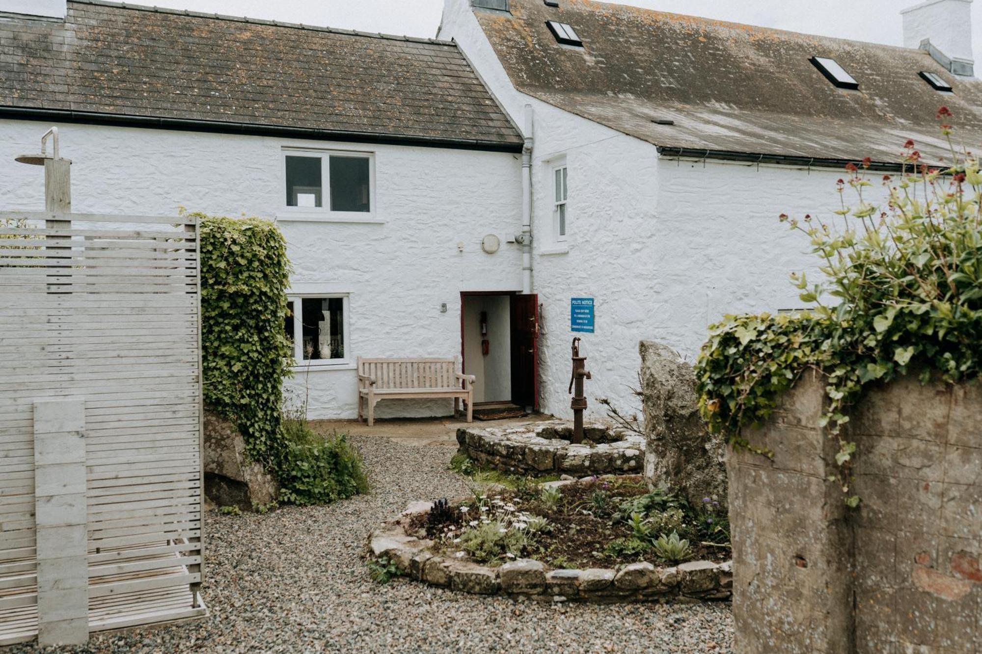 Treleddyn Farmhouse เซนต์เดวิดส์ ภายนอก รูปภาพ