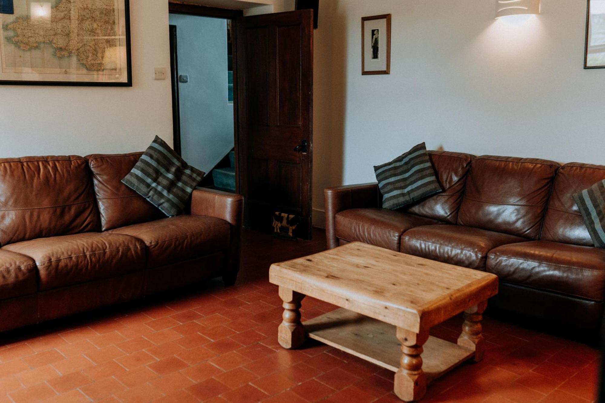 Treleddyn Farmhouse เซนต์เดวิดส์ ภายนอก รูปภาพ