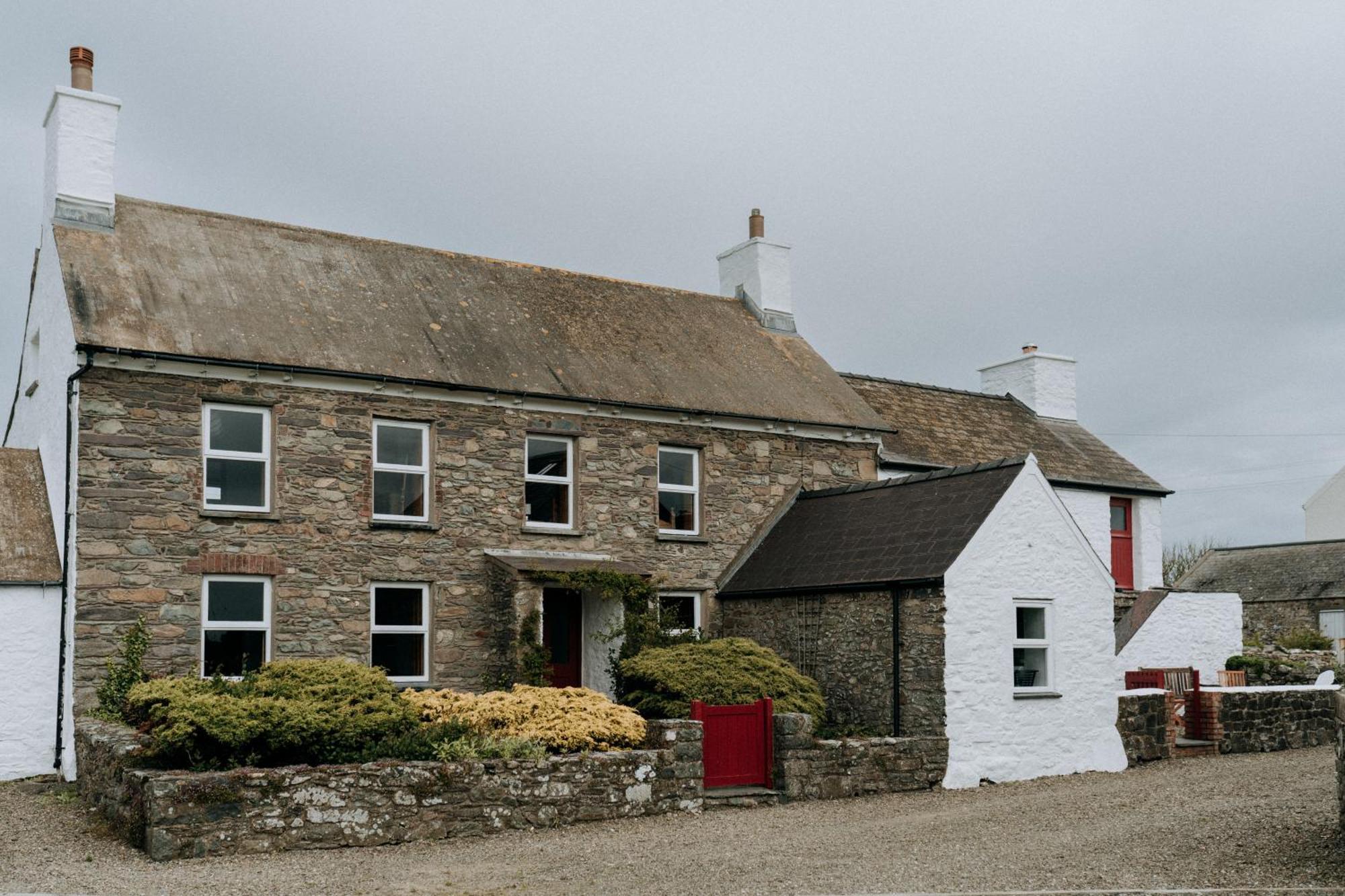 Treleddyn Farmhouse เซนต์เดวิดส์ ภายนอก รูปภาพ