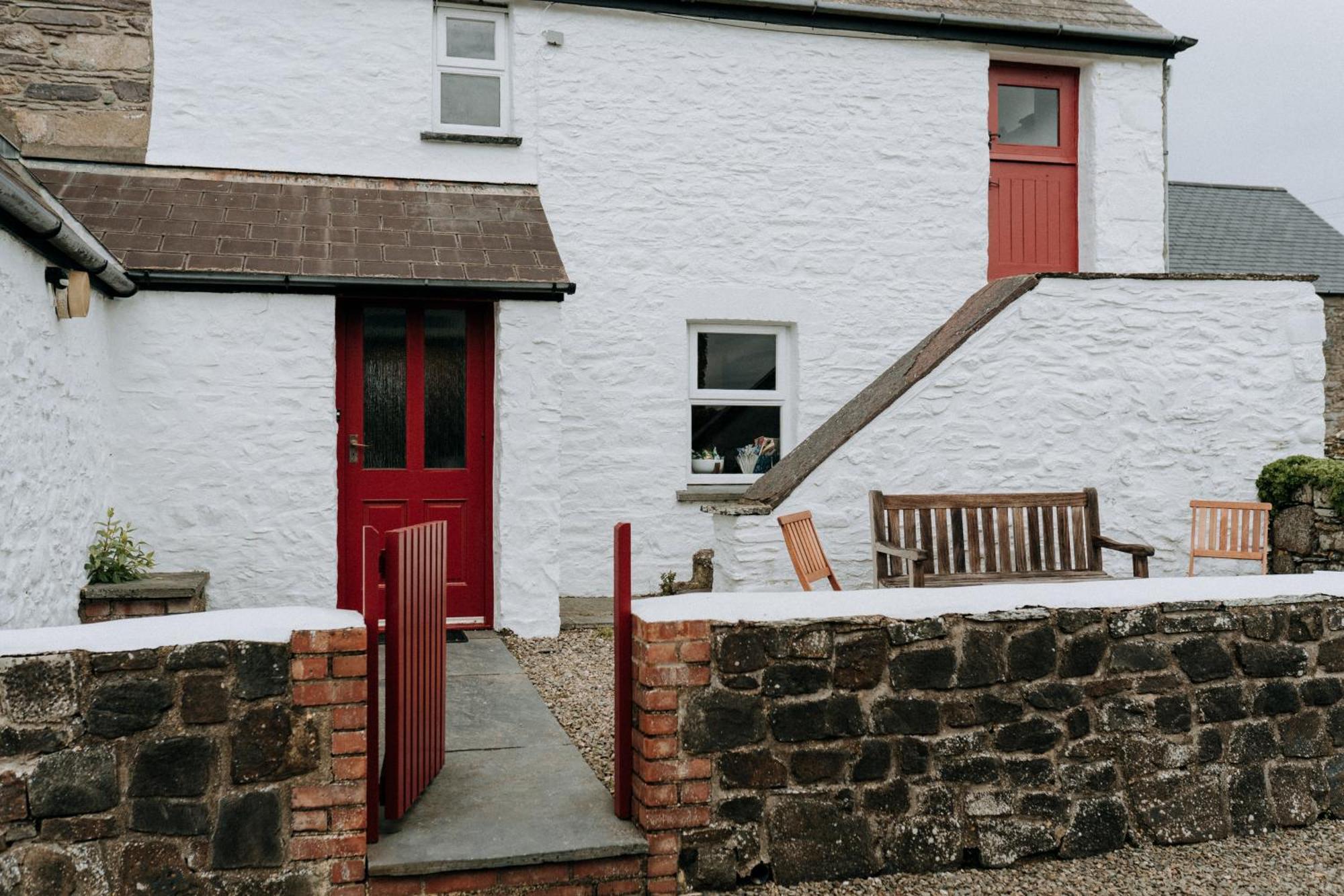 Treleddyn Farmhouse เซนต์เดวิดส์ ภายนอก รูปภาพ