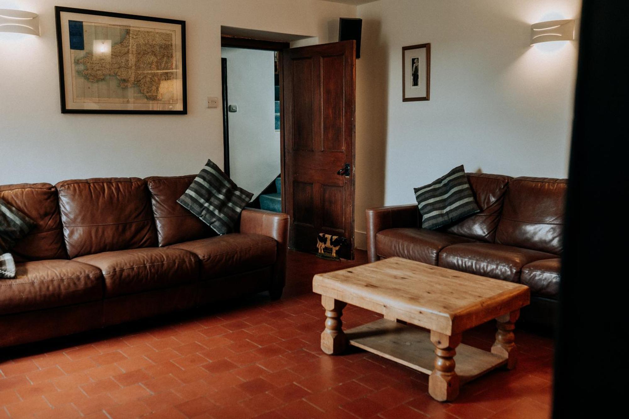 Treleddyn Farmhouse เซนต์เดวิดส์ ภายนอก รูปภาพ